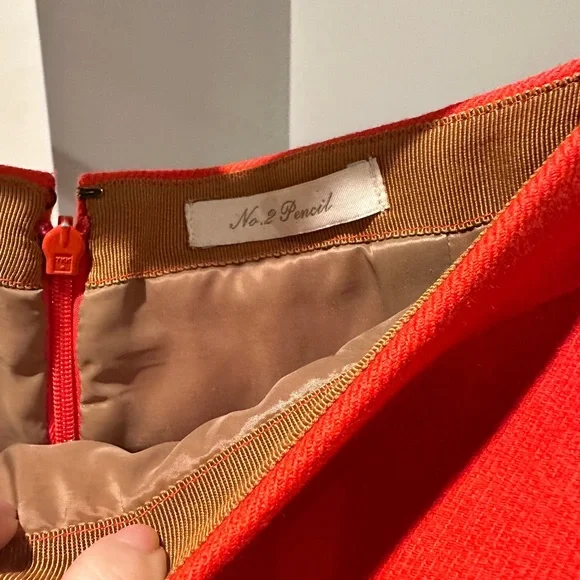 J Crew 2 Pencil Skirt in Double-Serge Wool - Picture 4 of 5